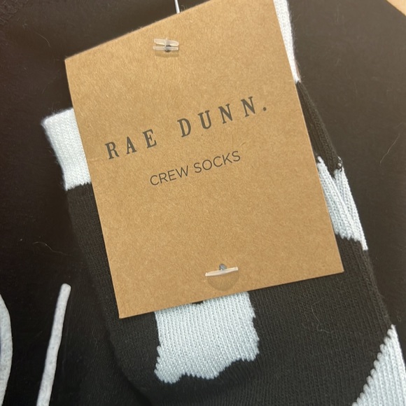 Rae Dunn Halloween crewneck black sweatshirt ‘Boo’ with ghost crew socks - Picture 2 of 7